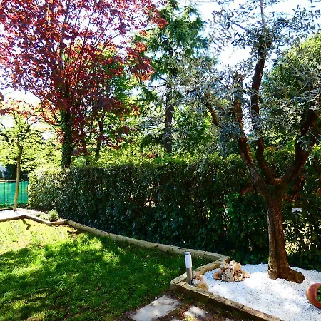 Sunrise House Desenzano Apartament *